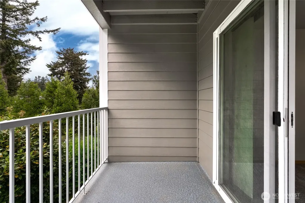 1640 SW Mulberry Place Oak Harbor WA 98277