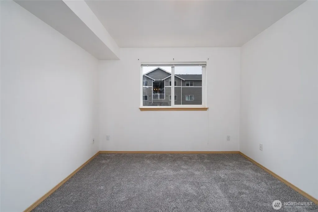 1640 SW Mulberry Place Oak Harbor WA 98277