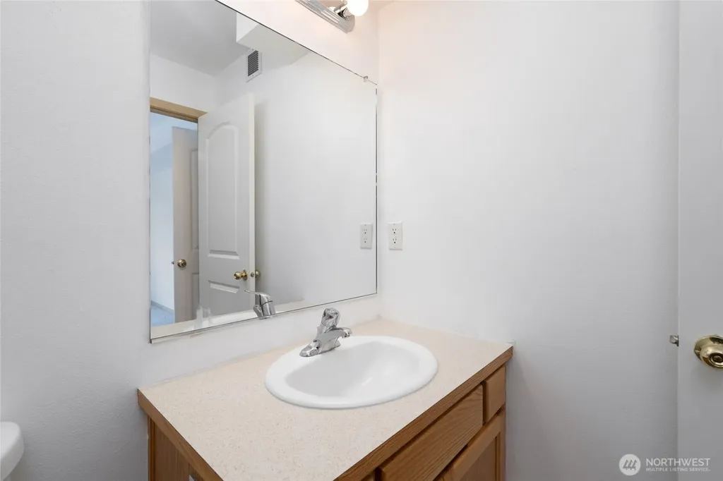 1640 SW Mulberry Place Oak Harbor WA 98277