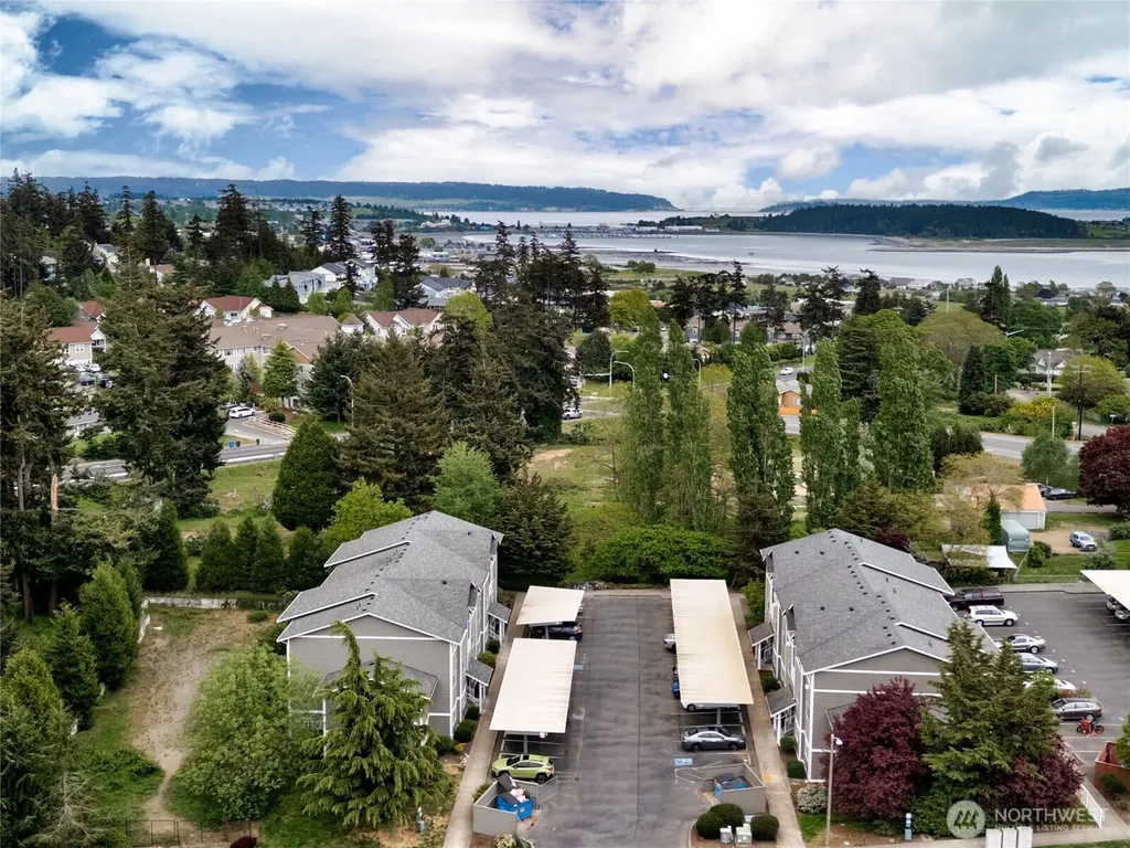 1640 SW Mulberry Place Oak Harbor WA 98277