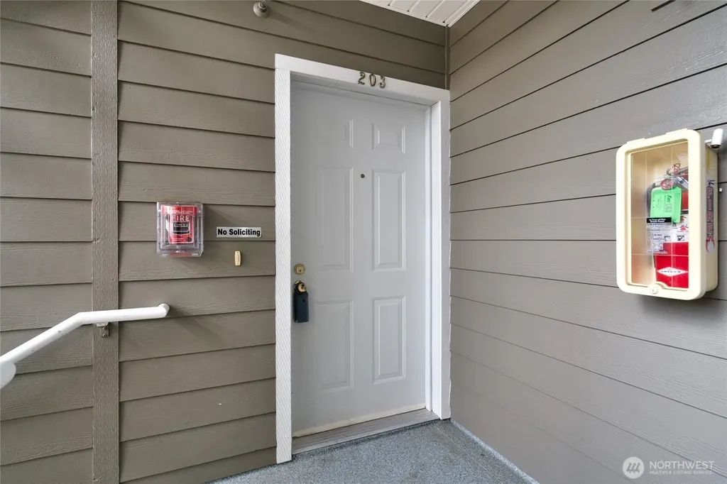 1640 SW Mulberry Place Oak Harbor WA 98277