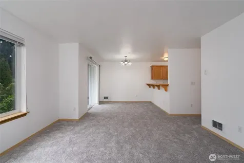 1640 SW Mulberry Place Oak Harbor WA 98277