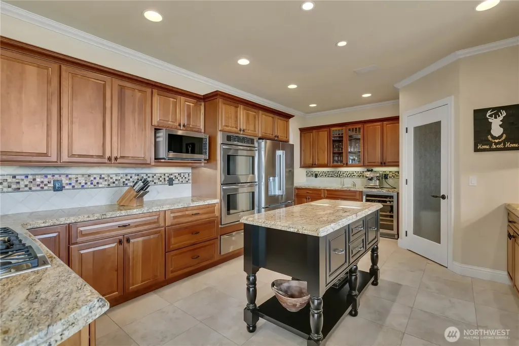 1512 49th Street NE Tacoma WA 98422
