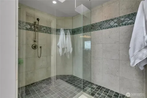 1512 49th Street NE Tacoma WA 98422