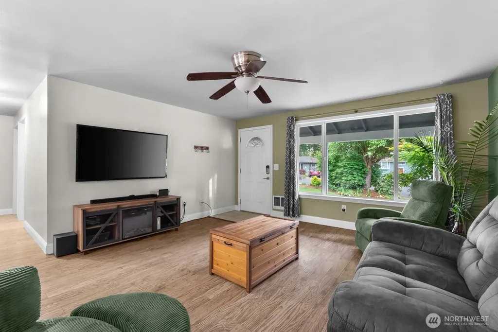 10809 133rd Street NW Gig Harbor WA 98329