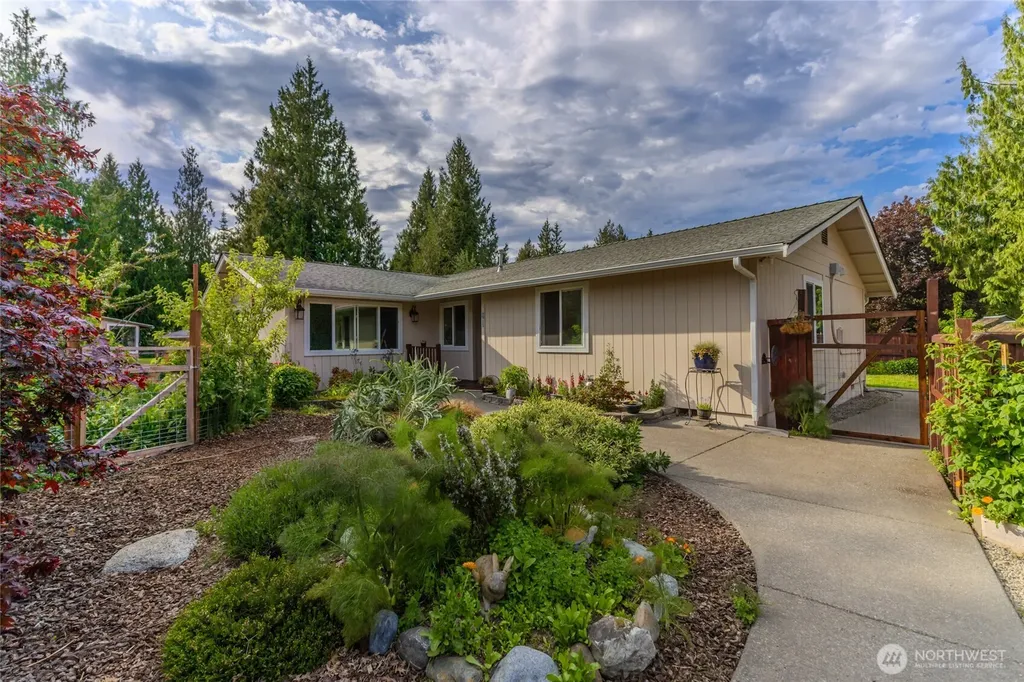 61 Anderson Street Port Hadlock WA 98339