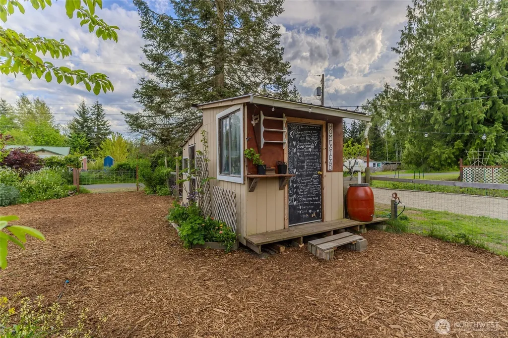 61 Anderson Street Port Hadlock WA 98339
