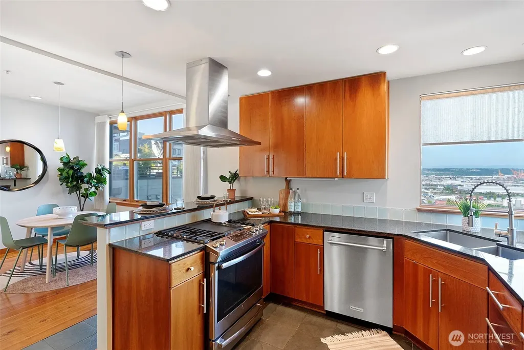 609 Fawcett Avenue Tacoma WA 98402