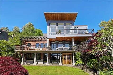 407 5th Avenue W Kirkland WA 98033
