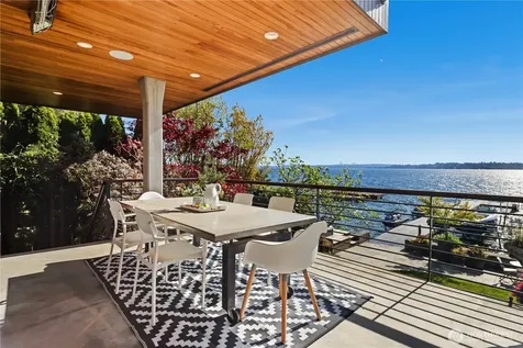 407 5th Avenue W Kirkland WA 98033