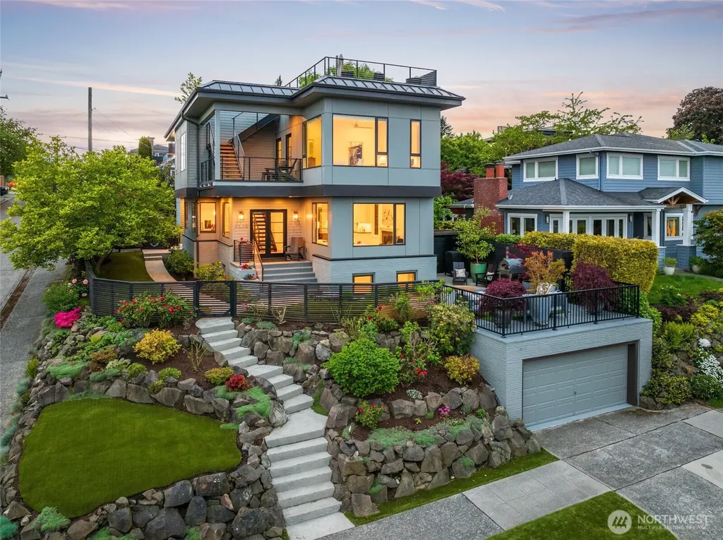 3303 37th Avenue W Seattle WA 98199