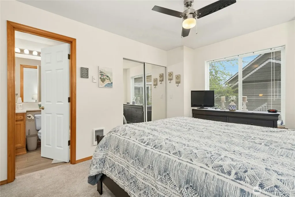5620 14th Drive W Everett WA 98203
