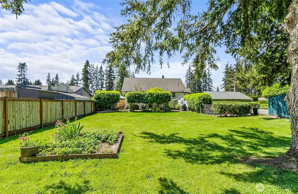 8029 60th Drive NE Marysville WA 98270