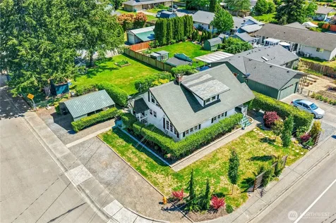 8029 60th Drive NE Marysville WA 98270