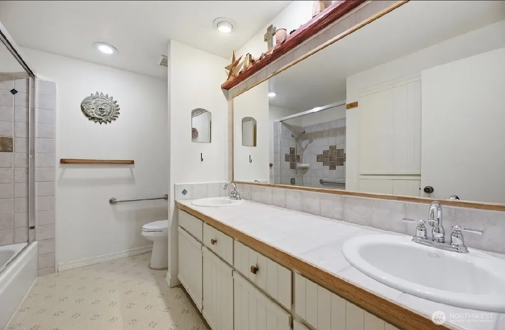 34116 50th Avenue E Eatonville WA 98328
