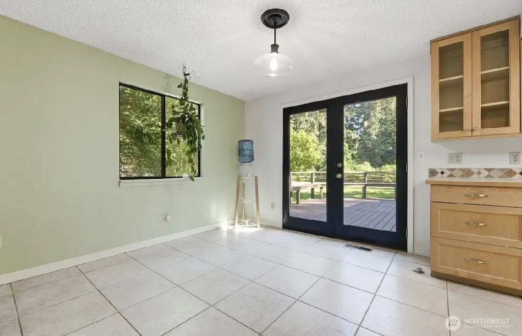 34116 50th Avenue E Eatonville WA 98328