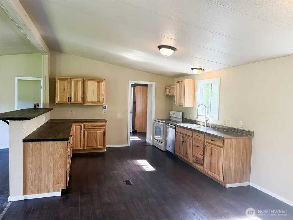 236 Gray Road Toledo WA 98591