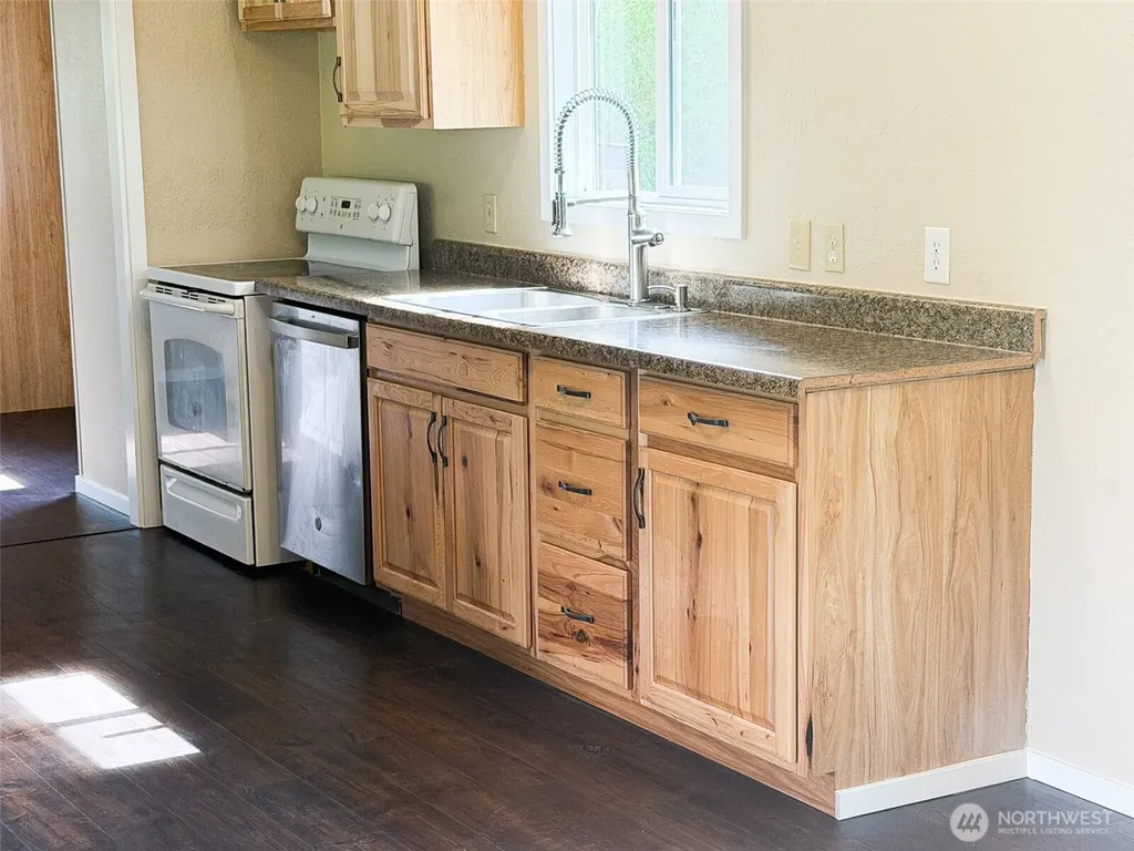 236 Gray Road Toledo WA 98591