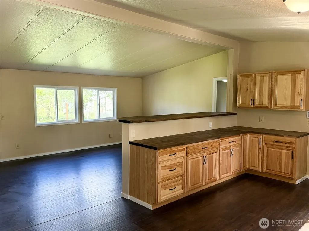 236 Gray Road Toledo WA 98591