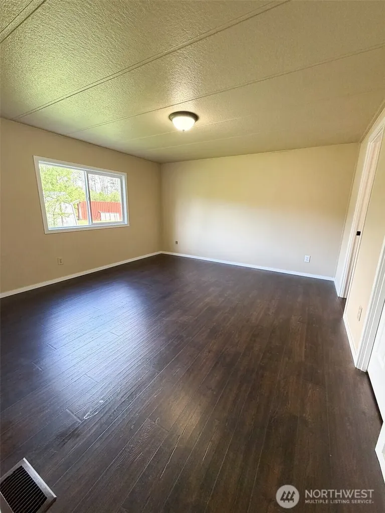 236 Gray Road Toledo WA 98591