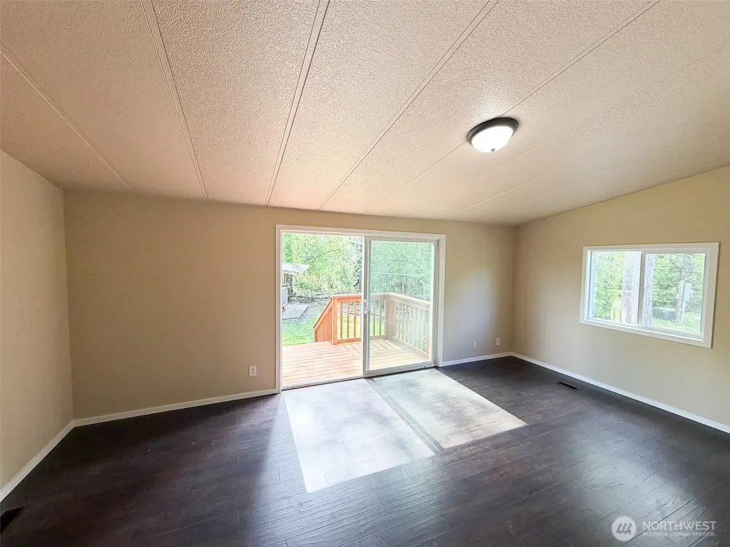 236 Gray Road Toledo WA 98591