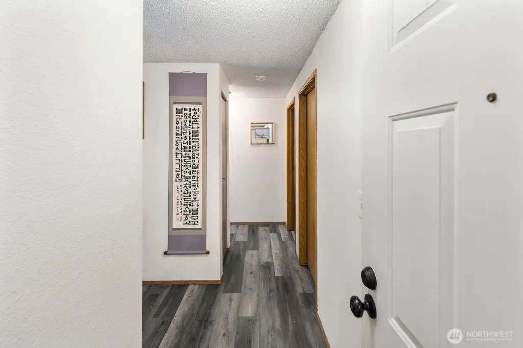 75 NW Columbia Drive Oak Harbor WA 98277