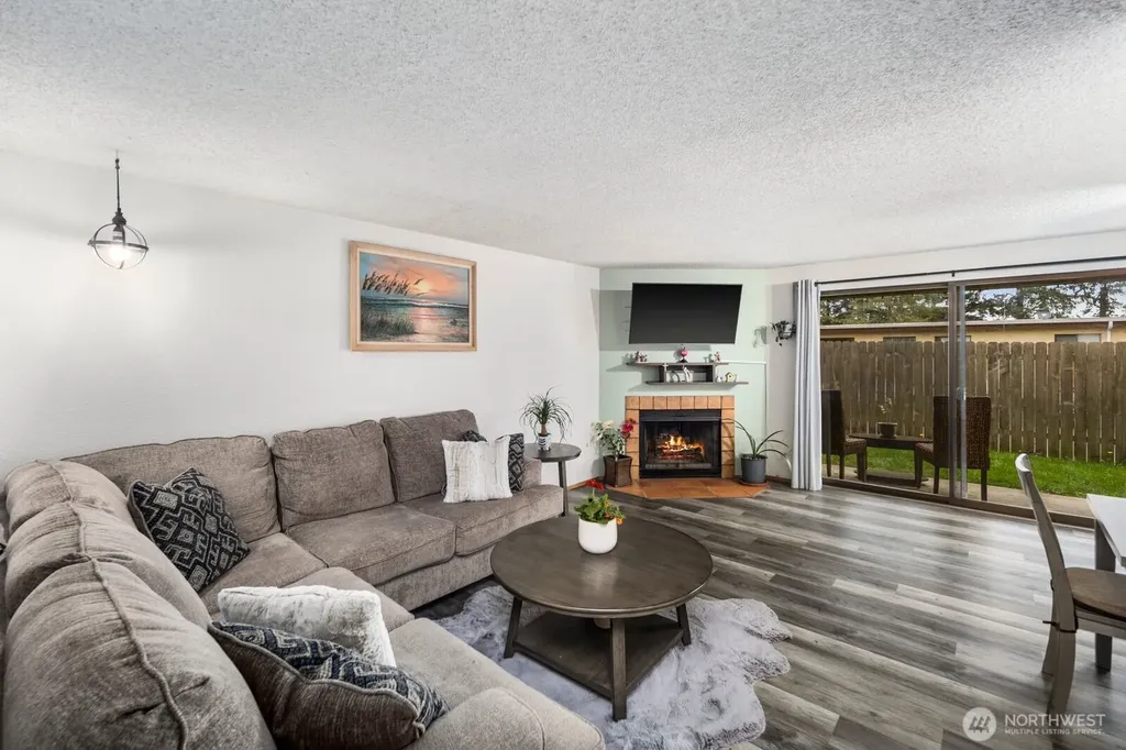 75 NW Columbia Drive Oak Harbor WA 98277