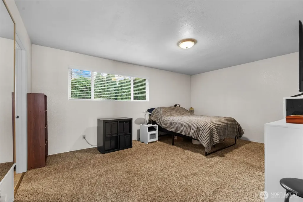 1029 S 289th Street Federal Way WA 98003