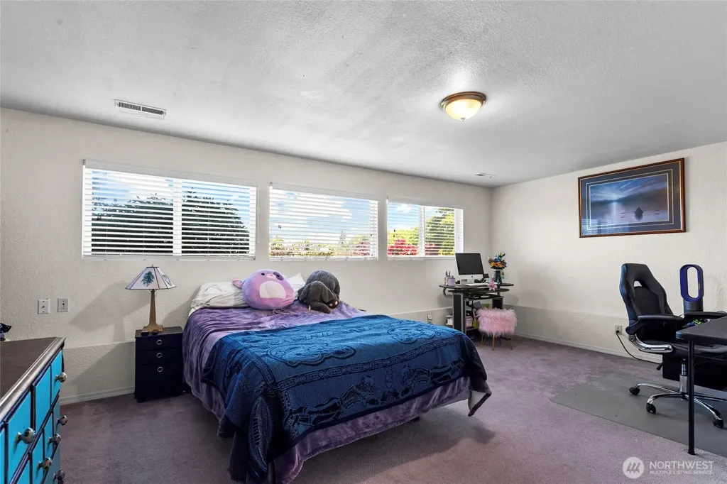 1029 S 289th Street Federal Way WA 98003