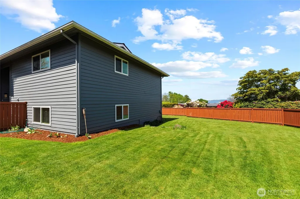 1029 S 289th Street Federal Way WA 98003