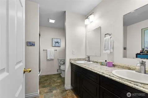 1029 S 289th Street Federal Way WA 98003