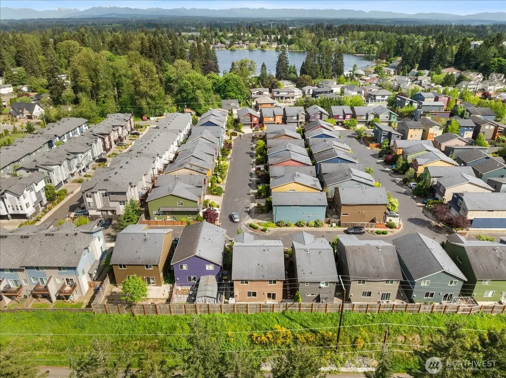 15806 14th Avenue W Lynnwood WA 98087