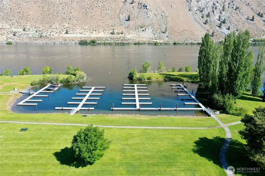 445 Entiat Place Orondo WA 98843