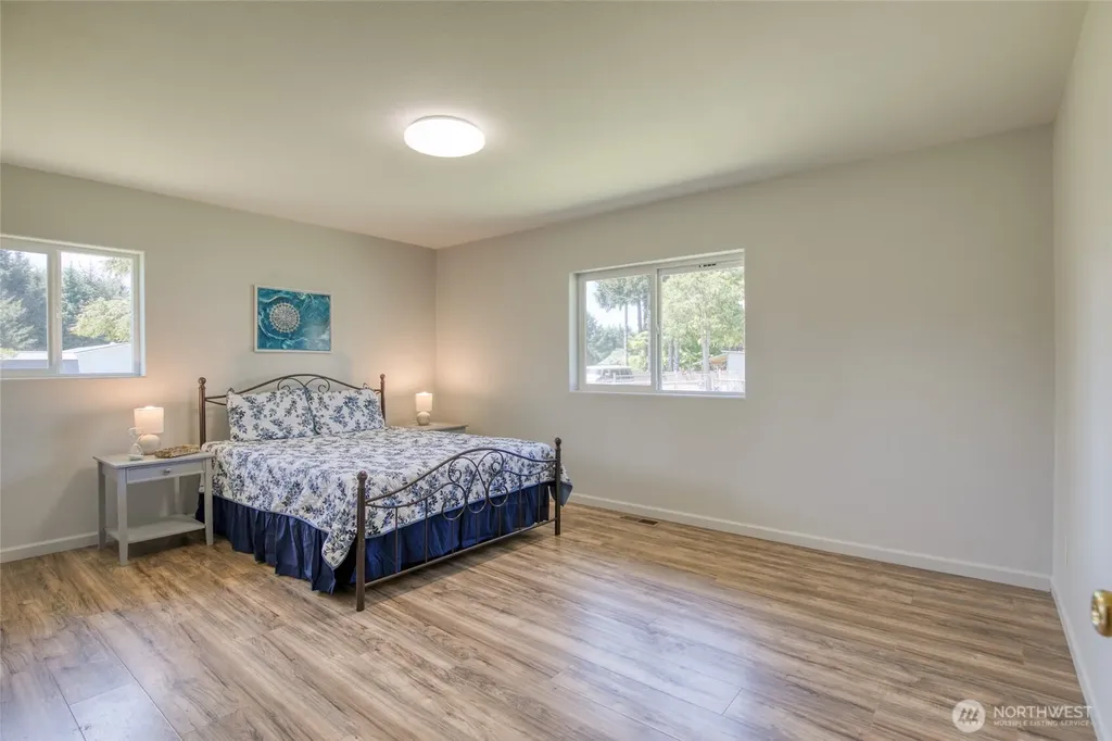 44 Hale Avenue Hoquiam WA 98550