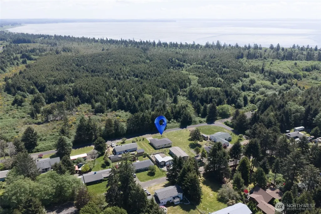 44 Hale Avenue Hoquiam WA 98550