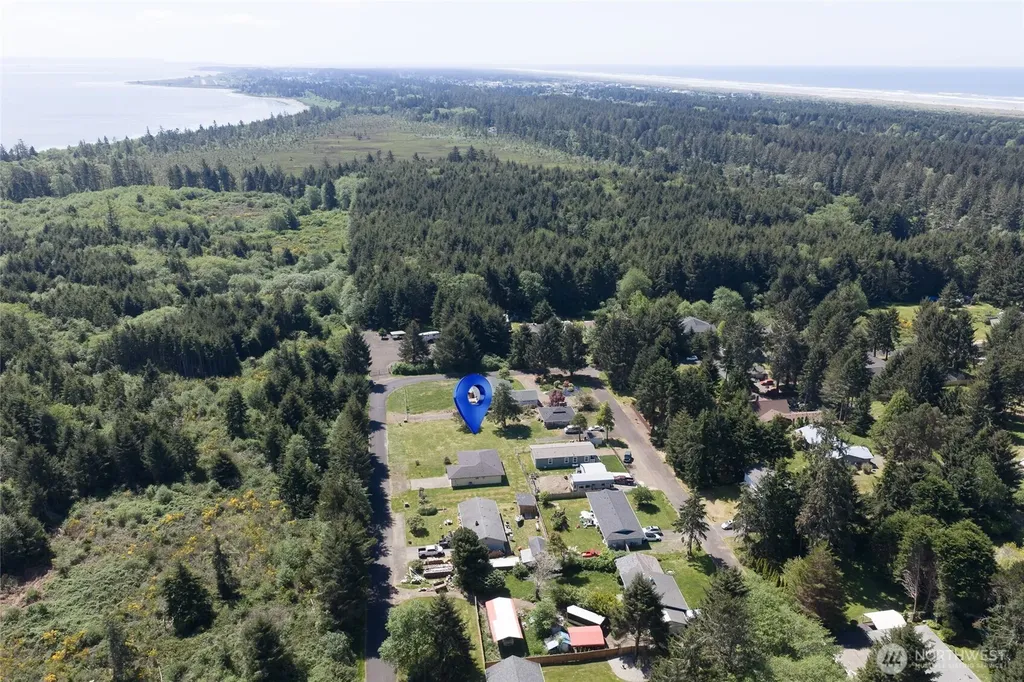 44 Hale Avenue Hoquiam WA 98550