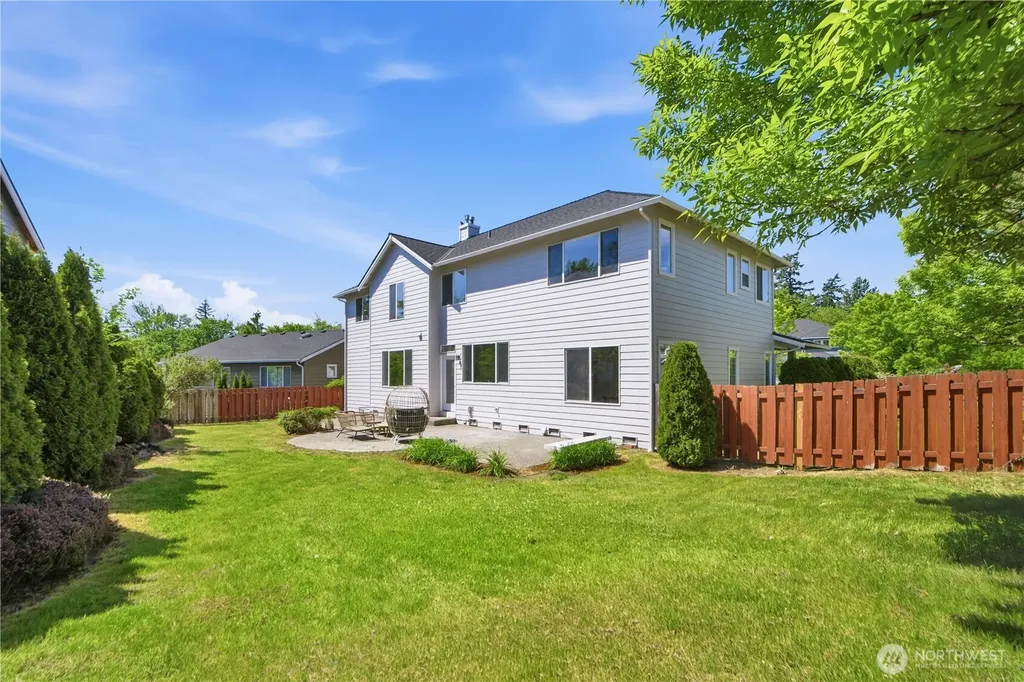23991 SE 10th Street Sammamish WA 98075
