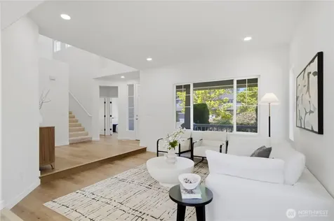 23991 SE 10th Street Sammamish WA 98075