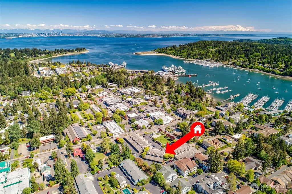 153 Madison Avenue N Bainbridge Island WA 98110