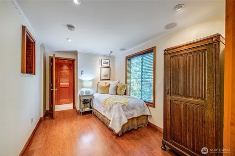 153 Madison Avenue N Bainbridge Island WA 98110
