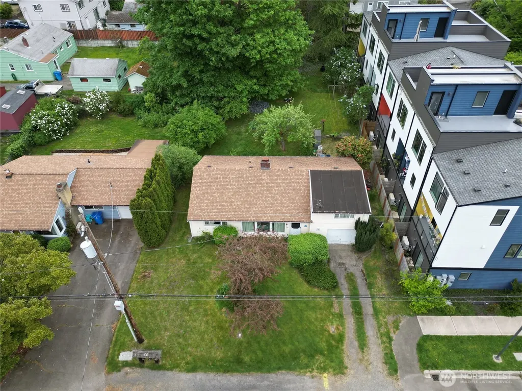 18034 10th Avenue NE Shoreline WA 98155