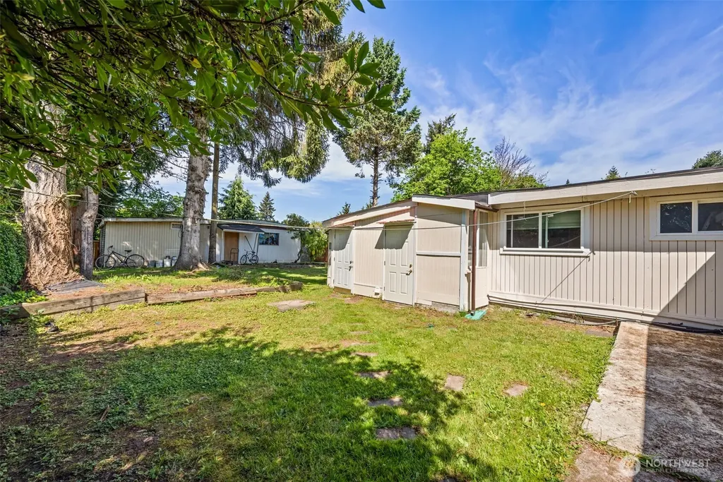 13721 37th Avenue NE Seattle WA 98125