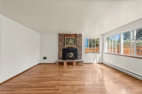 13721 37th Avenue NE Seattle WA 98125