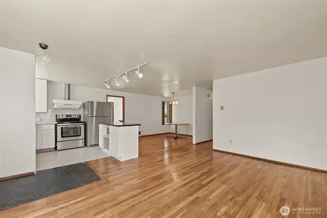 13721 37th Avenue NE Seattle WA 98125