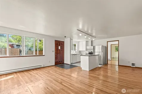 13721 37th Avenue NE Seattle WA 98125