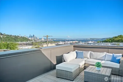 2310 W Newton Street Seattle WA 98199