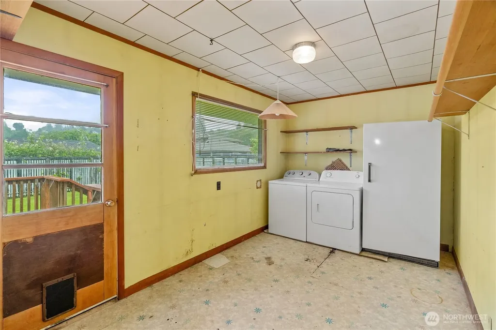 106 Jefferson Street South Bend WA 98586