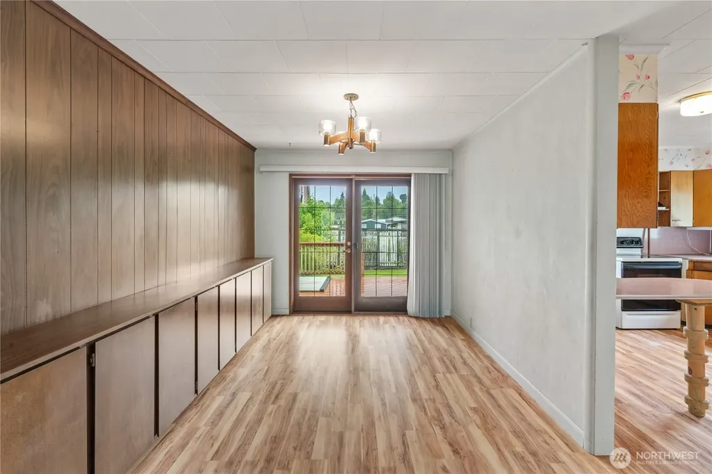 106 Jefferson Street South Bend WA 98586