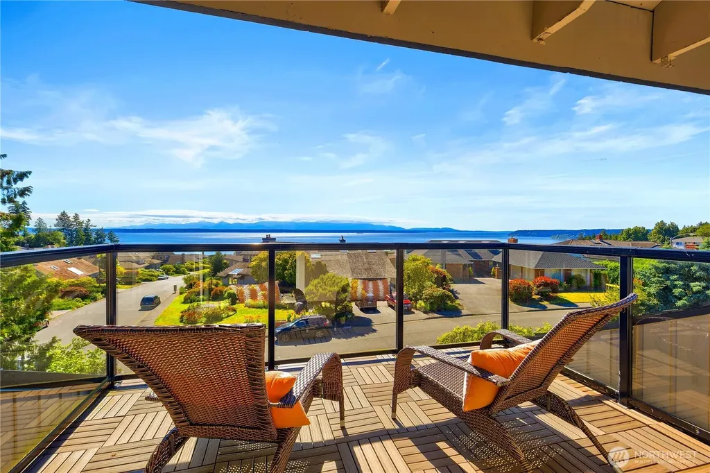 13731 65th Place W Edmonds WA 98026