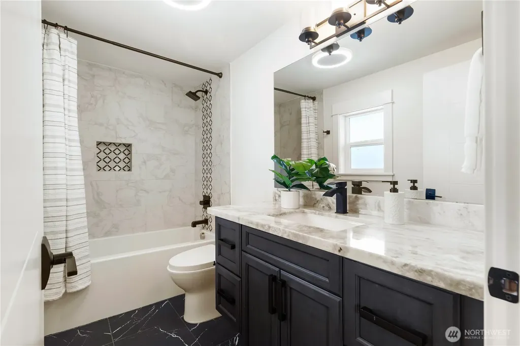 13731 65th Place W Edmonds WA 98026